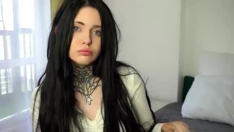 Fallen queen online show from October 2, 8:41 am