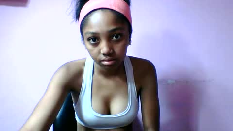 francia333068 online show from June 13, 5:49 am