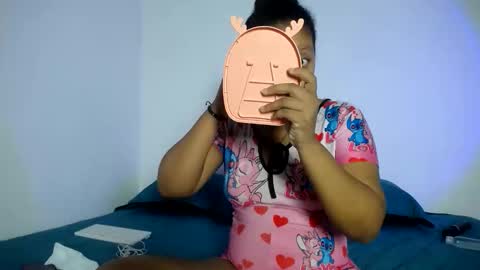 francihot4 online show from March 29, 2:32 am