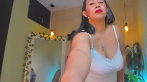 Fransheska online show from May 9, 7:05 pm