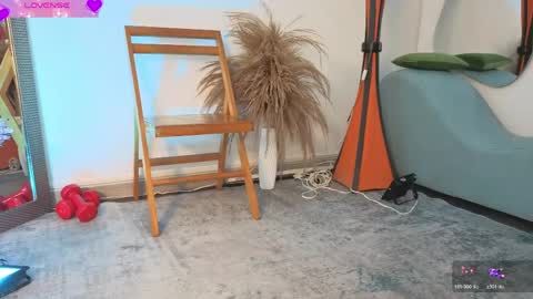 Fransheska online show from May 16, 11:42 am