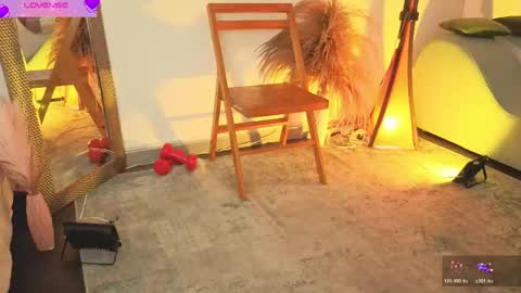 Fransheska online show from May 19, 11:39 am