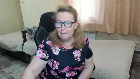 FrauMartha online show from May 5, 12:41 pm