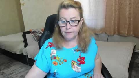 FrauMartha online show from May 2, 12:52 pm