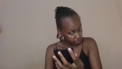 freaky_beauty online show from May 15, 11:46 am
