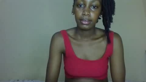 freaky_beauty online show from March 17, 4:00 pm