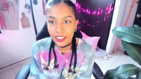 Lia Gomez online show from May 25, 2:16 pm