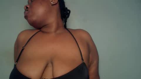 freaky slut5 online show from May 5, 5:21 am