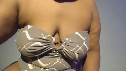 freaky slut5 online show from October 29, 6:21 pm