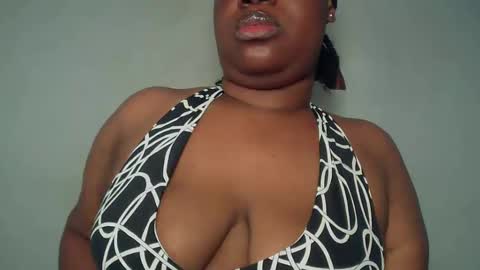 freaky slut5 online show from May 8, 5:54 am