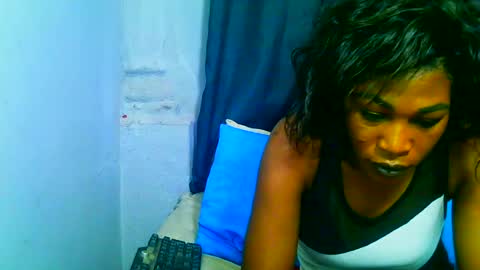 freakynaughtyxx online show from August 9, 1:15 pm