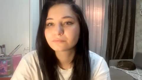 Lisa Miller online show from September 19, 12:48 pm