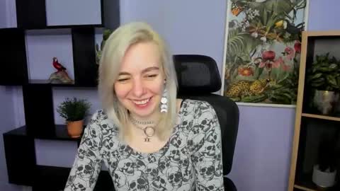 Anne online show from May 20, 7:27 am