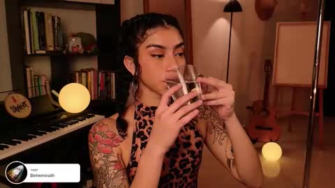 Vale online show from December 5, 4:56 am