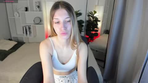 Laura online show from May 25, 6:12 am