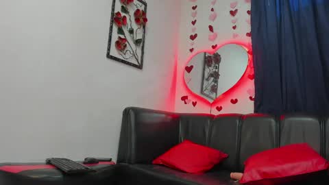 freya_desire online show from May 16, 8:08 pm