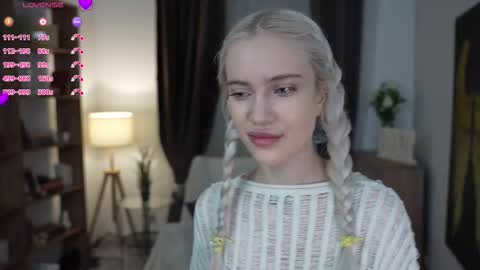 Freya online show from March 15, 7:27 pm