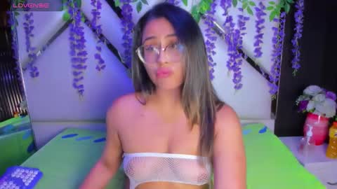 Freya online show from May 24, 3:38 am