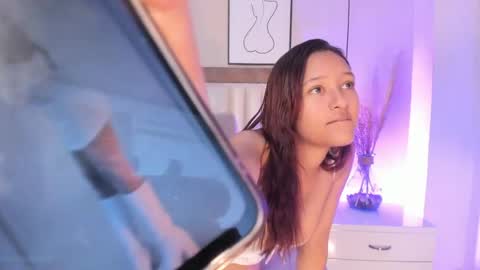 Freya Cameron online show from May 23, 1:42 pm