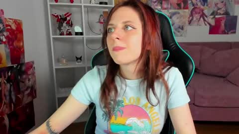 FreyaVeys online show from May 29, 6:22 am