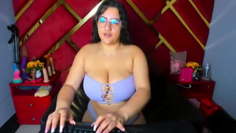 freyja_naugthy online show from May 4, 1:04 pm