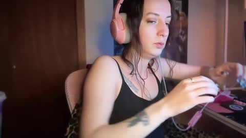 Snapshot of freythegemini chatting on January 16, 2:41 am FreyaTheGemini online show from January 16, 2:41 am