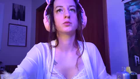Snapshot of freythegemini chatting on January 6, 4:04 am FreyaTheGemini online show from January 6, 4:04 am