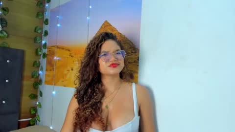 Frezzita online show from September 11, 7:58 pm