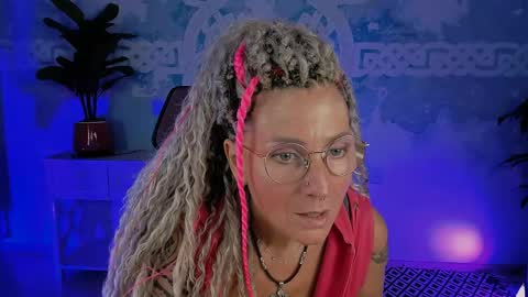 Frida Tander online show from May 24, 5:17 am