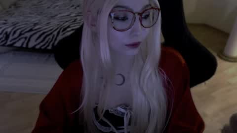Lilith online show from May 8, 7:44 am