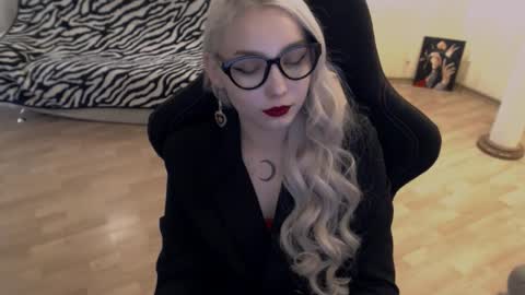 Lilith online show from September 17, 11:52 am