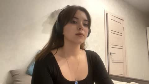 Emily online show from September 16, 4:26 pm