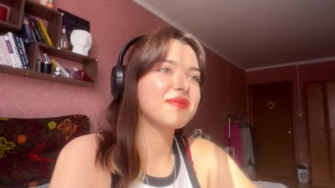 Emily online show from September 14, 7:17 am