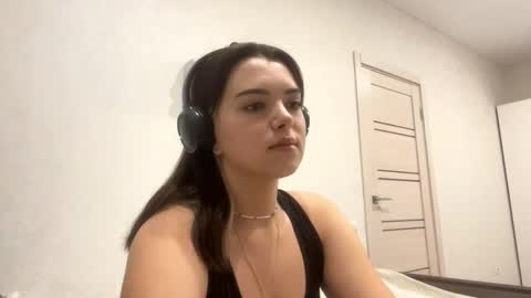 Emily online show from September 29, 3:39 pm
