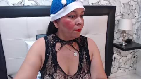 FuckedASS4U online show from December 16, 2:57 am