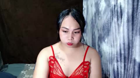 ITS ME CRYSTAL online show from April 22, 4:59 pm