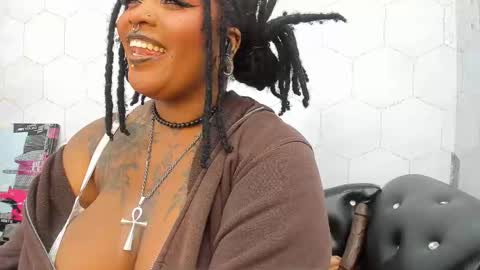 Anna Fuentes  online show from September 10, 1:44 pm