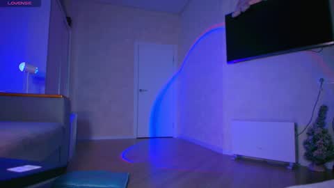 Just yours blondi 3 online show from December 18, 11:53 pm