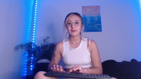 Gabriela online show from January 15, 12:30 am