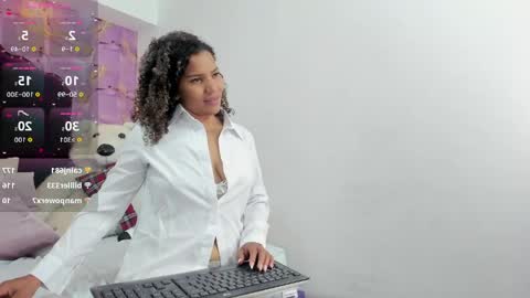Gaby Fox online show from May 15, 11:51 pm
