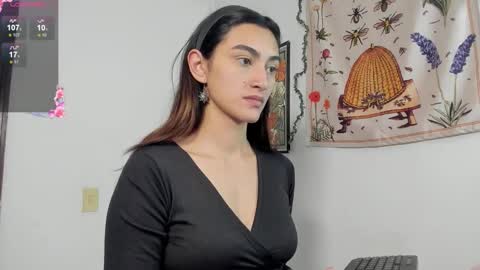 Snapshot of gabee7_ chatting on September 29, 4:12 pm NEW ACCOUNT Gabriella online show from September 29, 4:12 pm