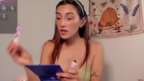 Snapshot of gabee7_ chatting on September 26, 3:42 pm NEW ACCOUNT Gabriella online show from September 26, 3:42 pm