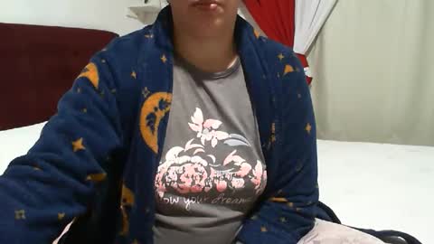 gaby  layla online show from May 20, 8:50 pm
