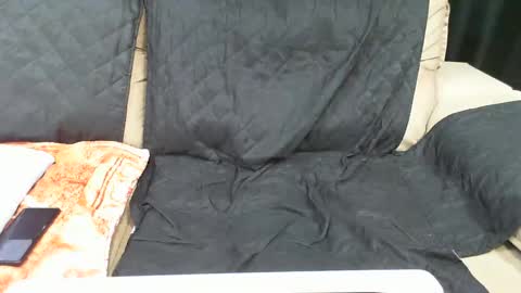 Snapshot of gabibrasil chatting on January 24, 7:18 pm gaby layla online show from January 24, 7:18 pm