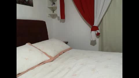 gaby  layla online show from May 21, 11:35 pm
