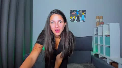 Snapshot of gabri_baby chatting on October 10, 7:13 am gabri_baby online show from October 10, 7:13 am