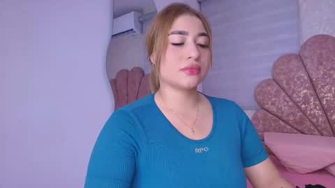 gabriela online show from May 12, 7:20 pm