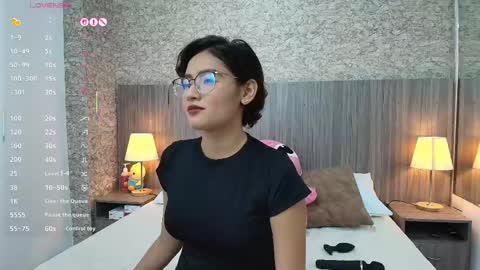 Gabriela Vargas online show from May 12, 8:04 pm