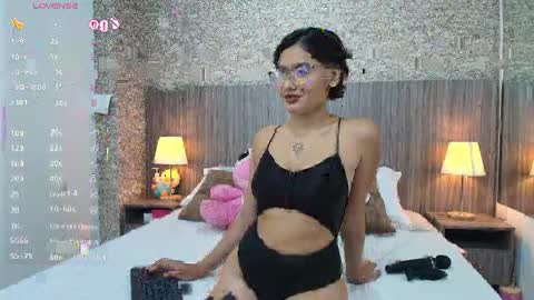 Gabriela Vargas online show from May 4, 7:50 pm