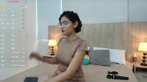 Gabriela Vargas online show from May 26, 8:08 pm